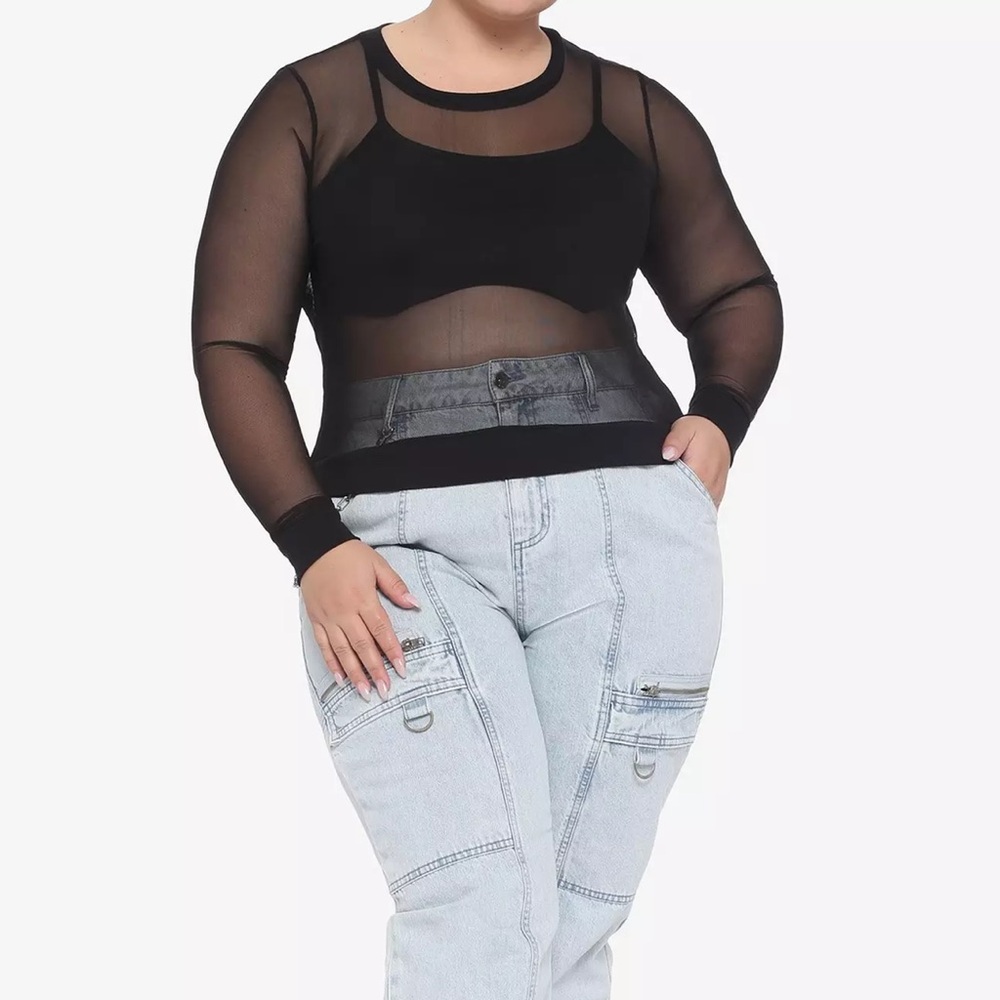 NWOT- Hot Topic- Black Mesh Layered Girls Crop Long-Sleeve Top Plus size